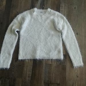 White dex sweater